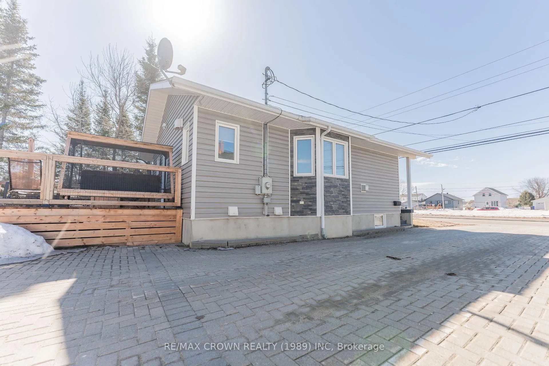Photo 50 of 120 Government Road, Kapuskasing — HOMEH