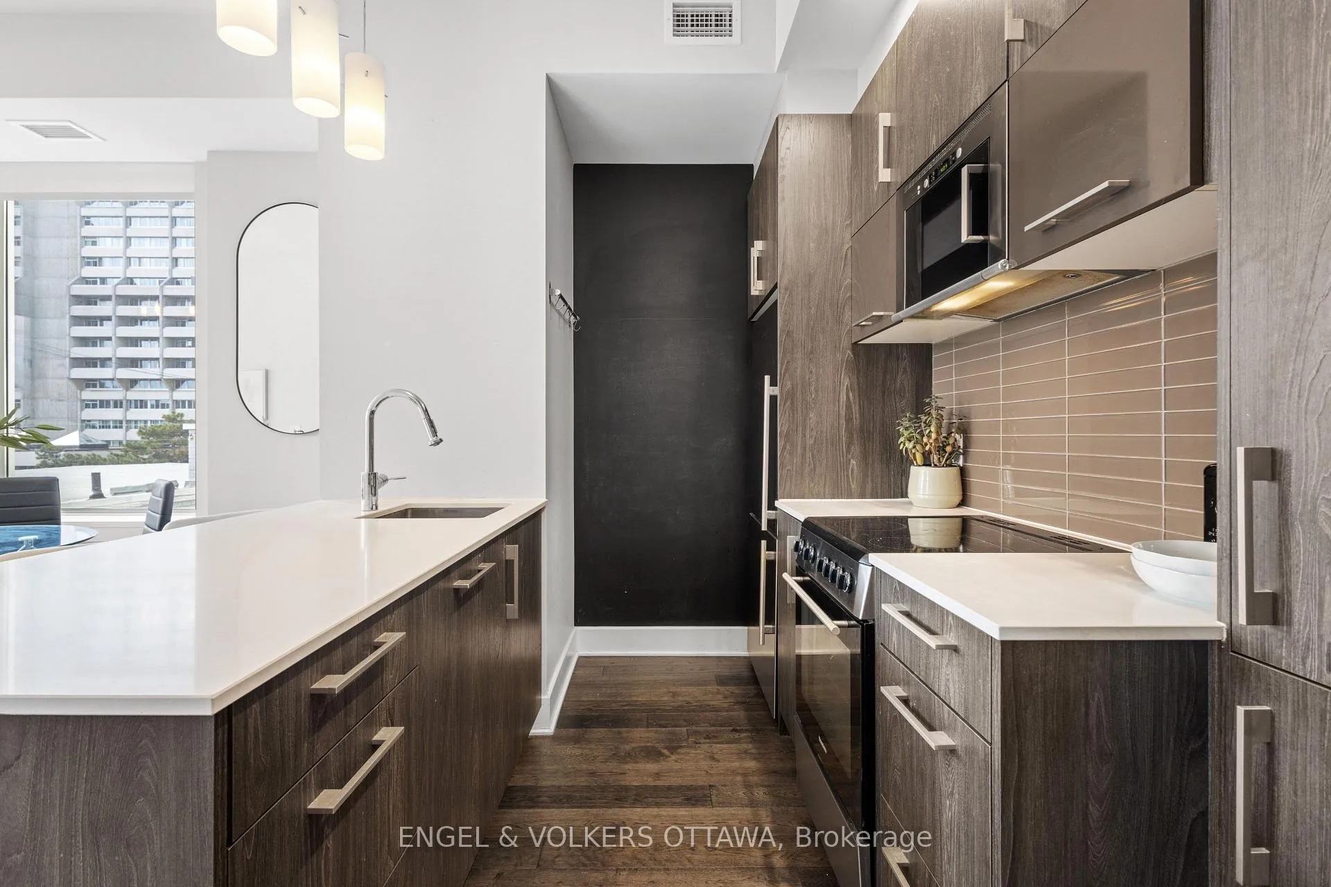 Photo 10 of Unit 302, 255 Bay Street, Ottawa, Ottawa Centre — HOMEH