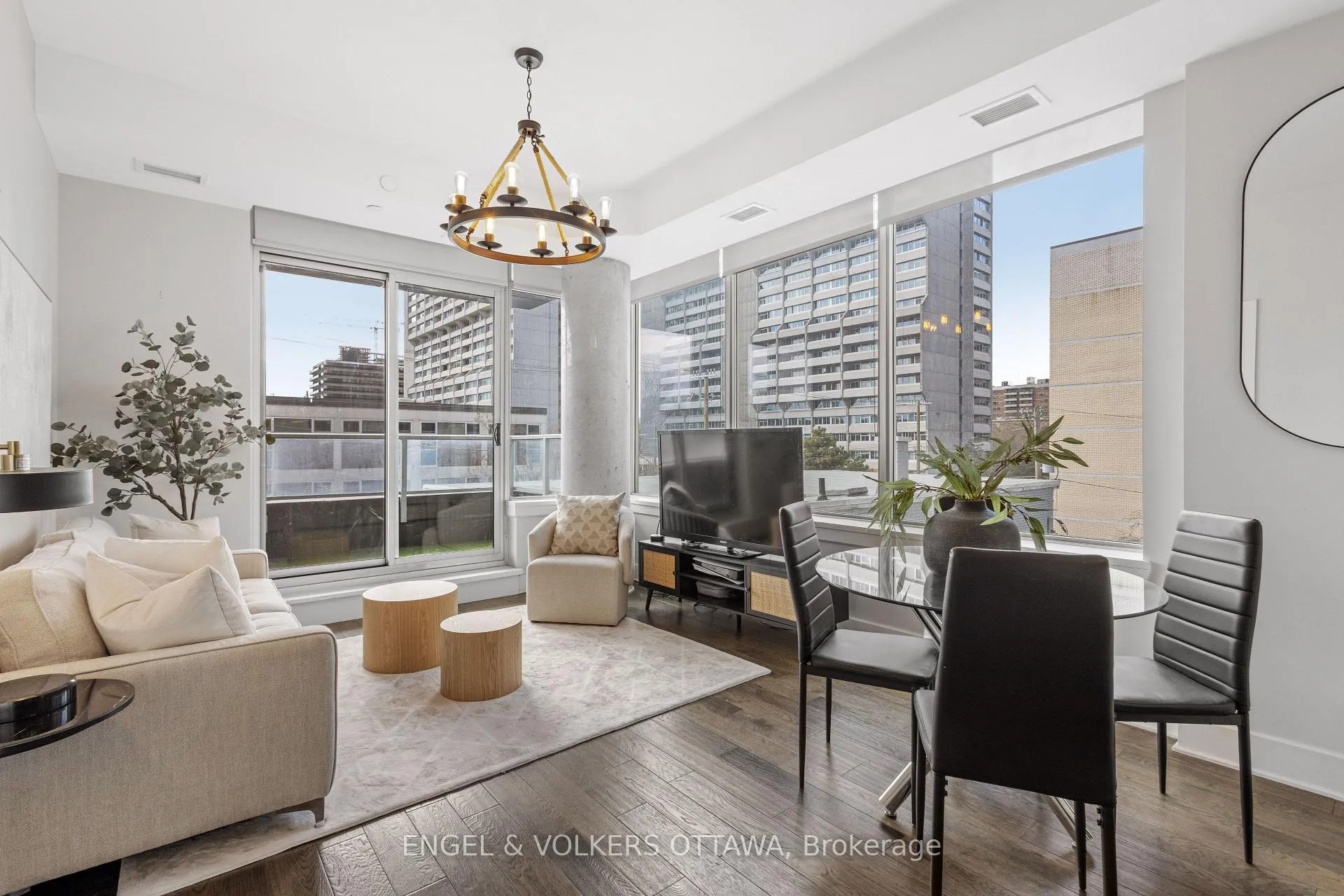 Photo 11 of Unit 302, 255 Bay Street, Ottawa, Ottawa Centre — HOMEH