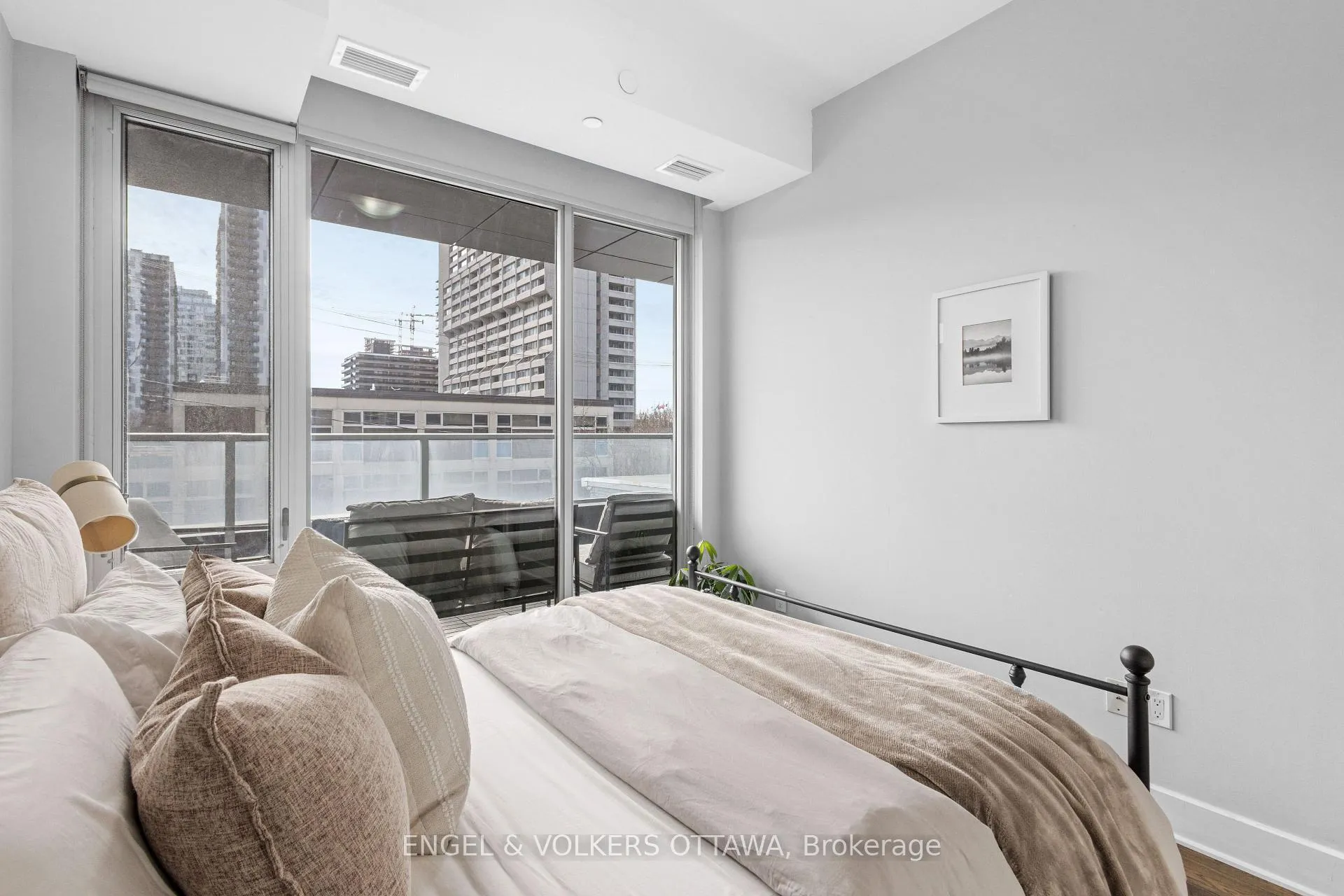 Photo 28 of Unit 302, 255 Bay Street, Ottawa, Ottawa Centre — HOMEH