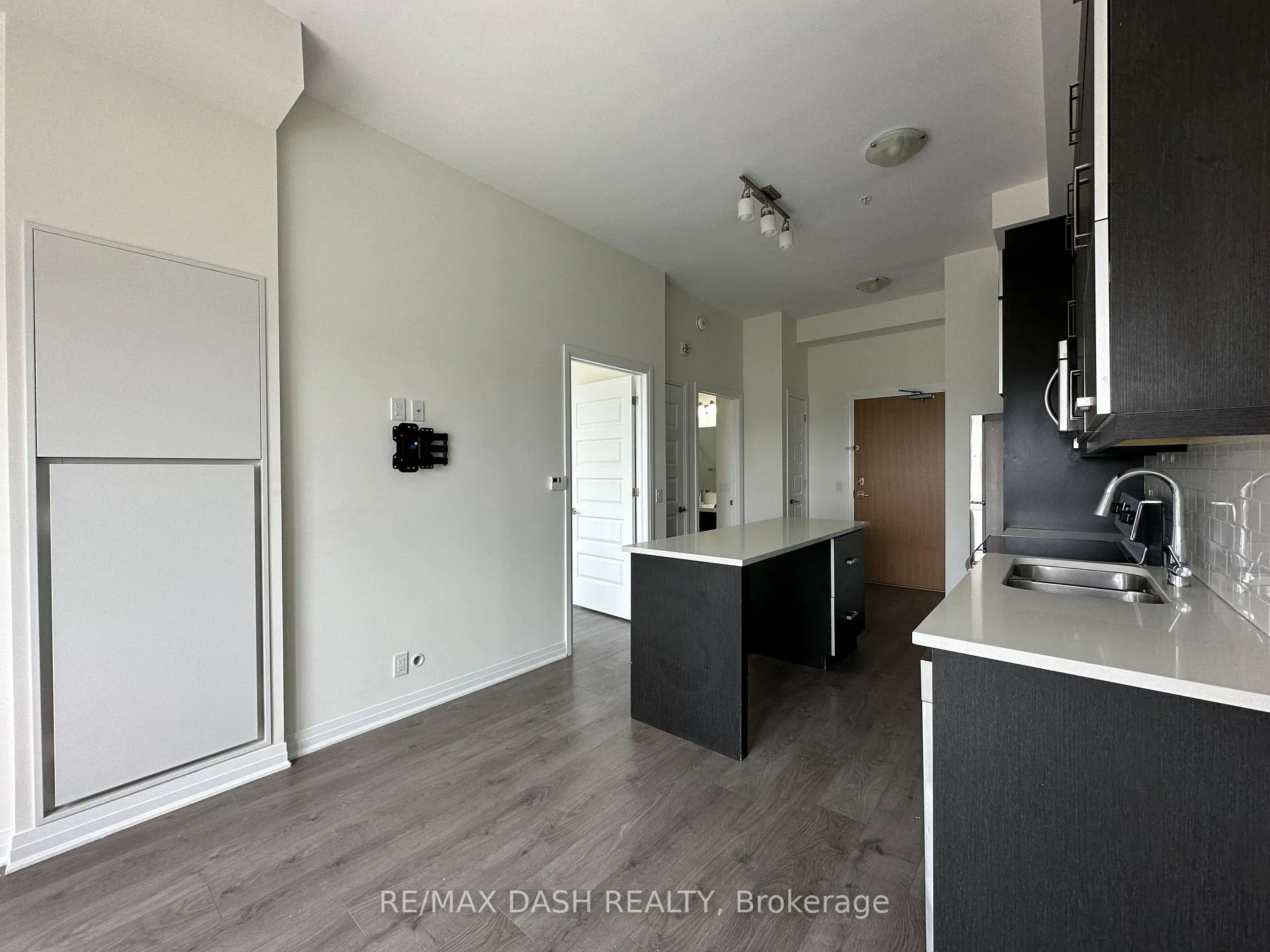 Photo 9 of Unit 635, 1105 Leger Way, Milton, Ford — HOMEH