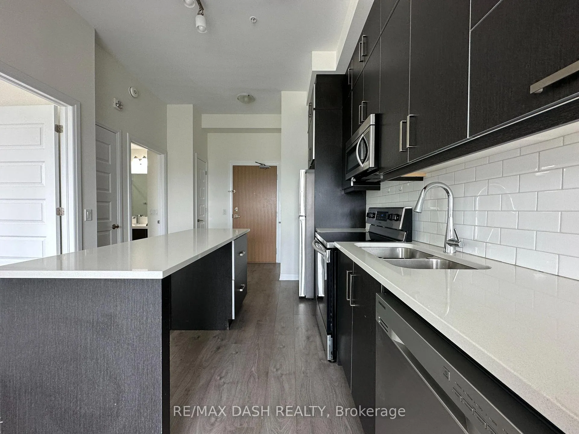 Photo 10 of Unit 635, 1105 Leger Way, Milton, Ford — HOMEH