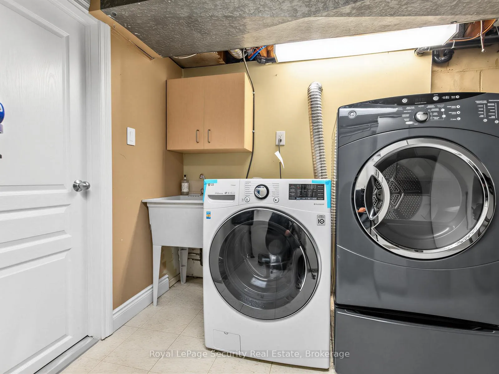 Photo 12 of 50 Wilmar Road, Etobicoke, Islington-City Centre West — HOMEH