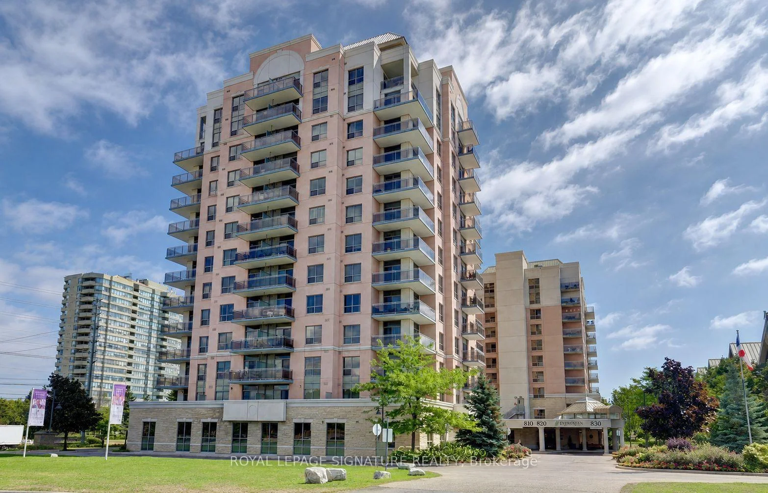 Photo of Unit 1003, 810 Scollard Court