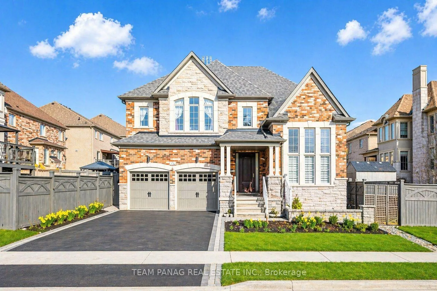 Photo 1 of 39 Dalmeny Drive, Brampton, Credit Valley — HOMEH
