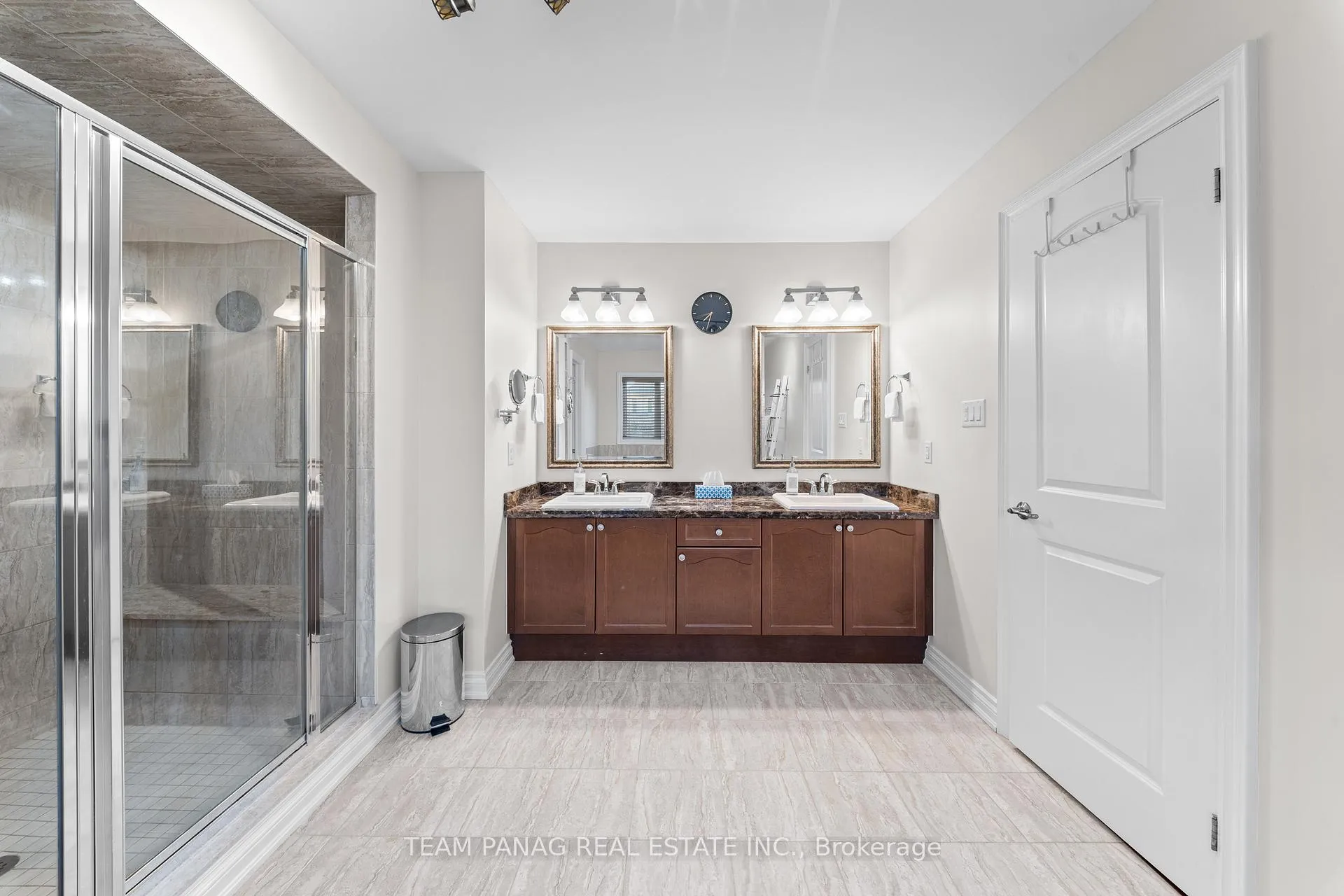 Photo 29 of 39 Dalmeny Drive, Brampton, Credit Valley — HOMEH