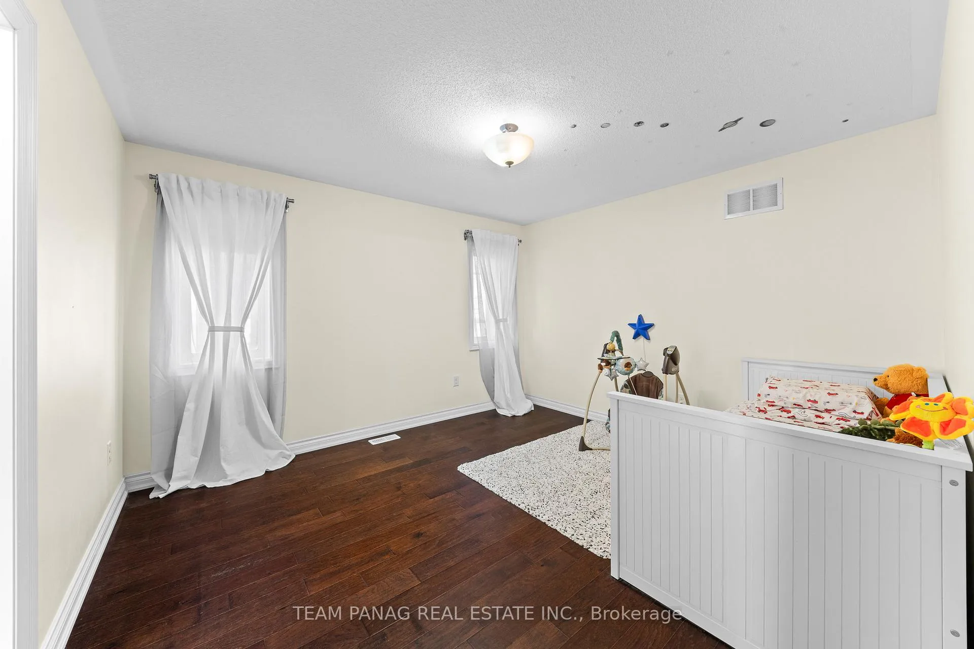 Photo 38 of 39 Dalmeny Drive, Brampton, Credit Valley — HOMEH