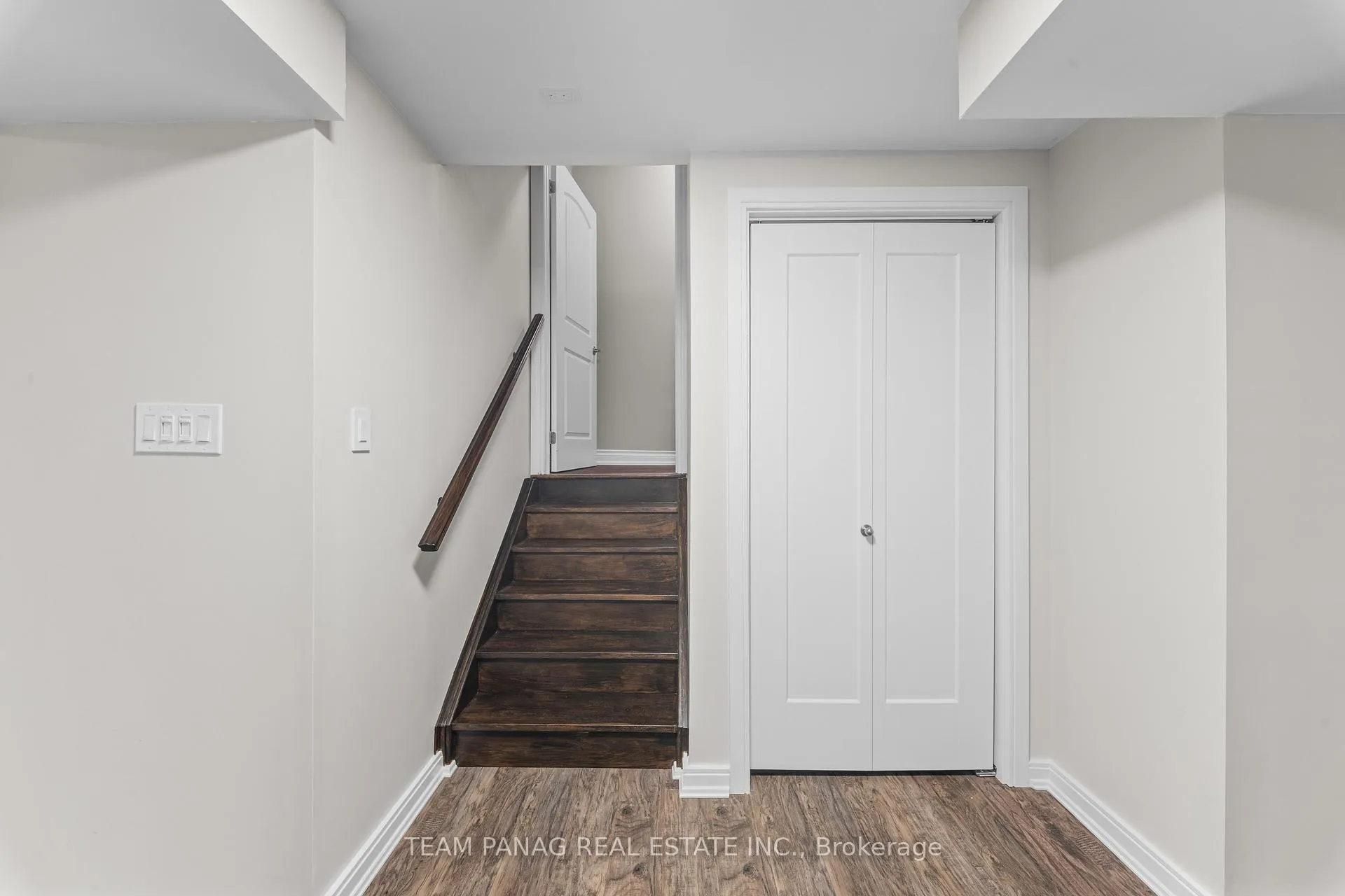 Photo 39 of 39 Dalmeny Drive, Brampton, Credit Valley — HOMEH