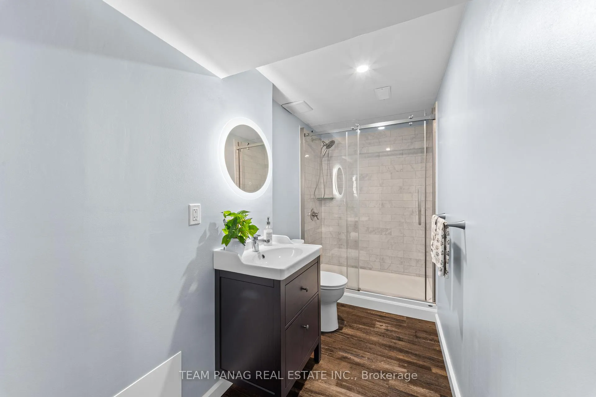 Photo 44 of 39 Dalmeny Drive, Brampton, Credit Valley — HOMEH