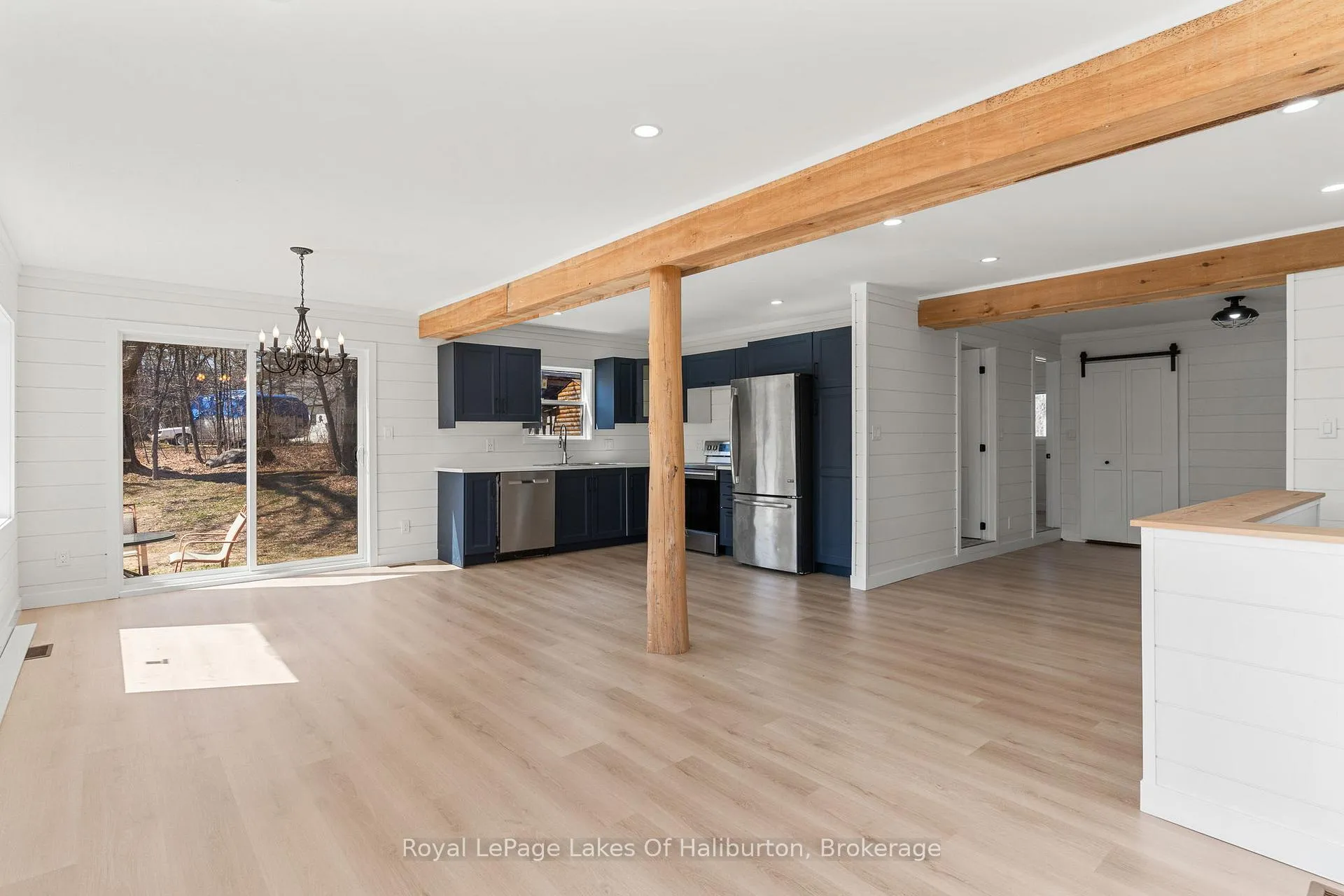 Photo 4 of 10531 County Road 503, Highlands East, Glamorgan — HOMEH