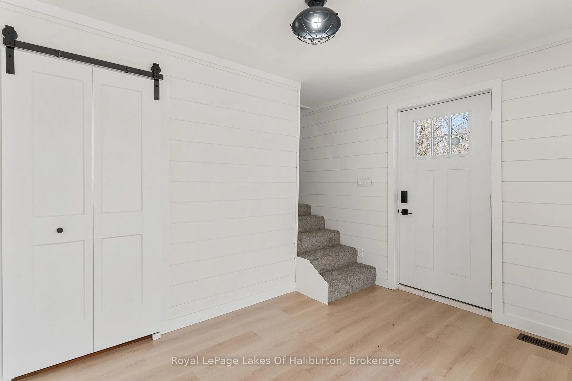 Photo 16 of 10531 County Road 503, Highlands East, Glamorgan — HOMEH