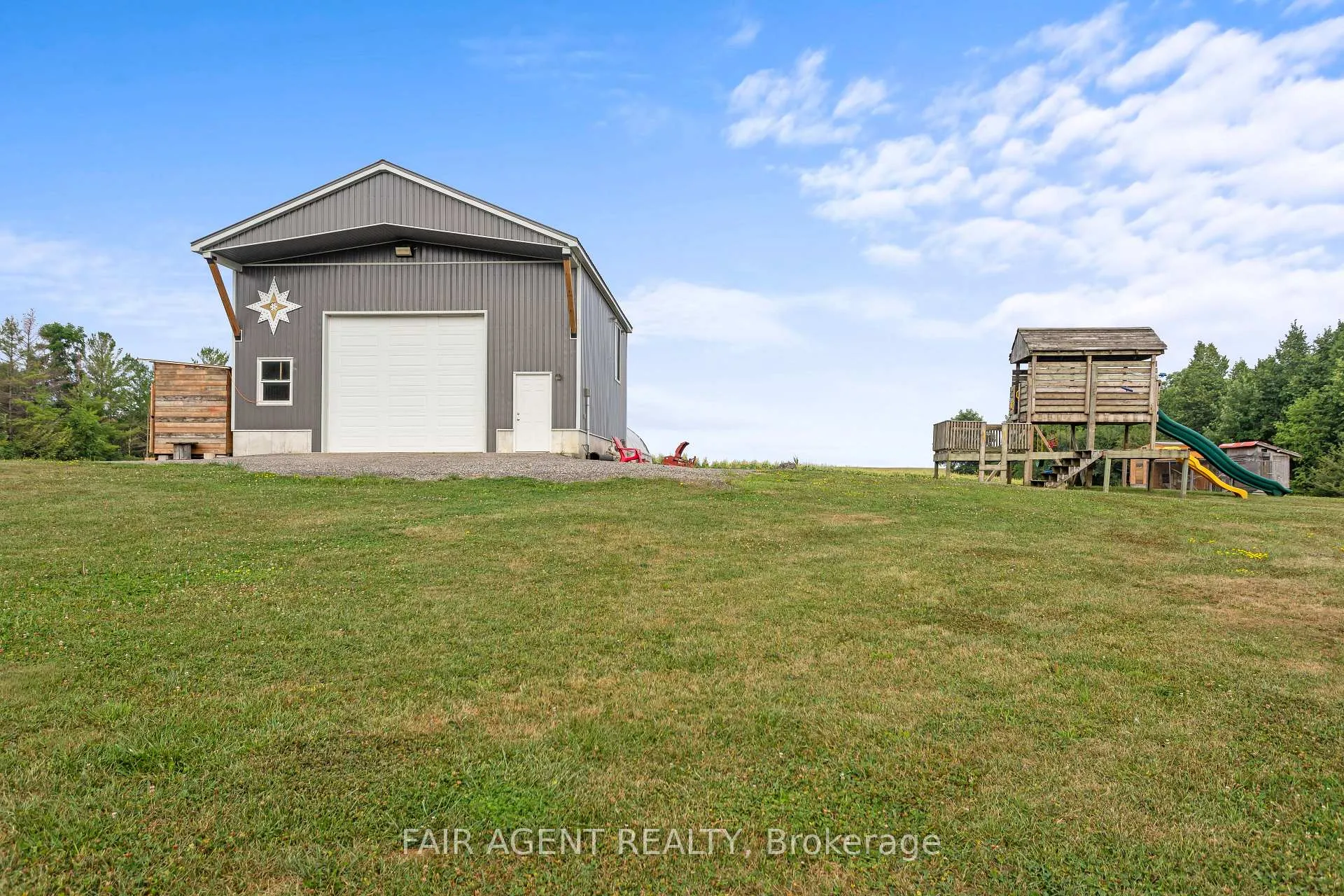 Photo 3 of 4484 Ausable Drive, North Middlesex, Rural North Middlesex — HOMEH
