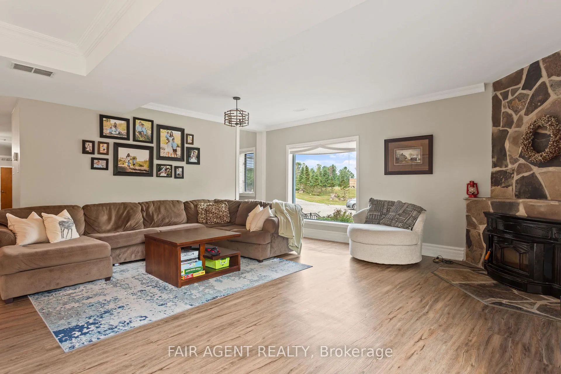 Photo 10 of 4484 Ausable Drive, North Middlesex, Rural North Middlesex — HOMEH