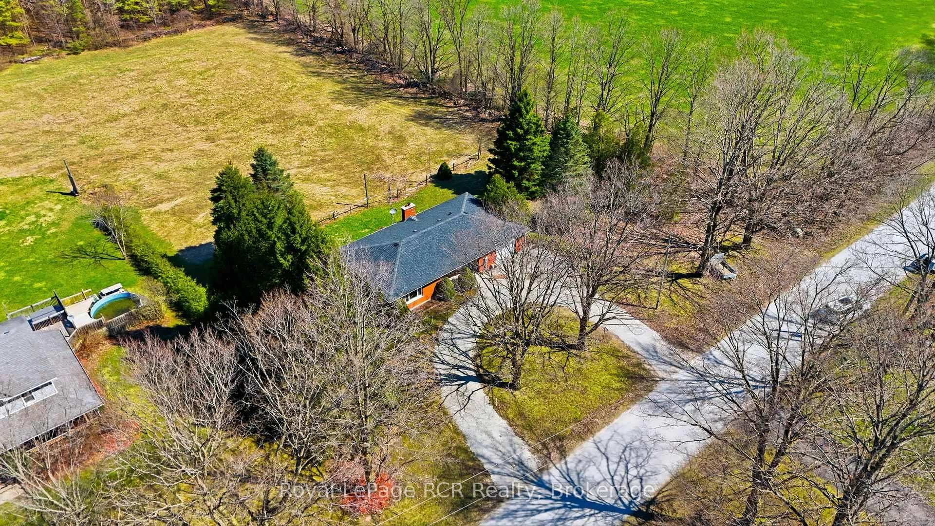 Photo 4 of 742053 4A Side Road, Chatsworth — HOMEH