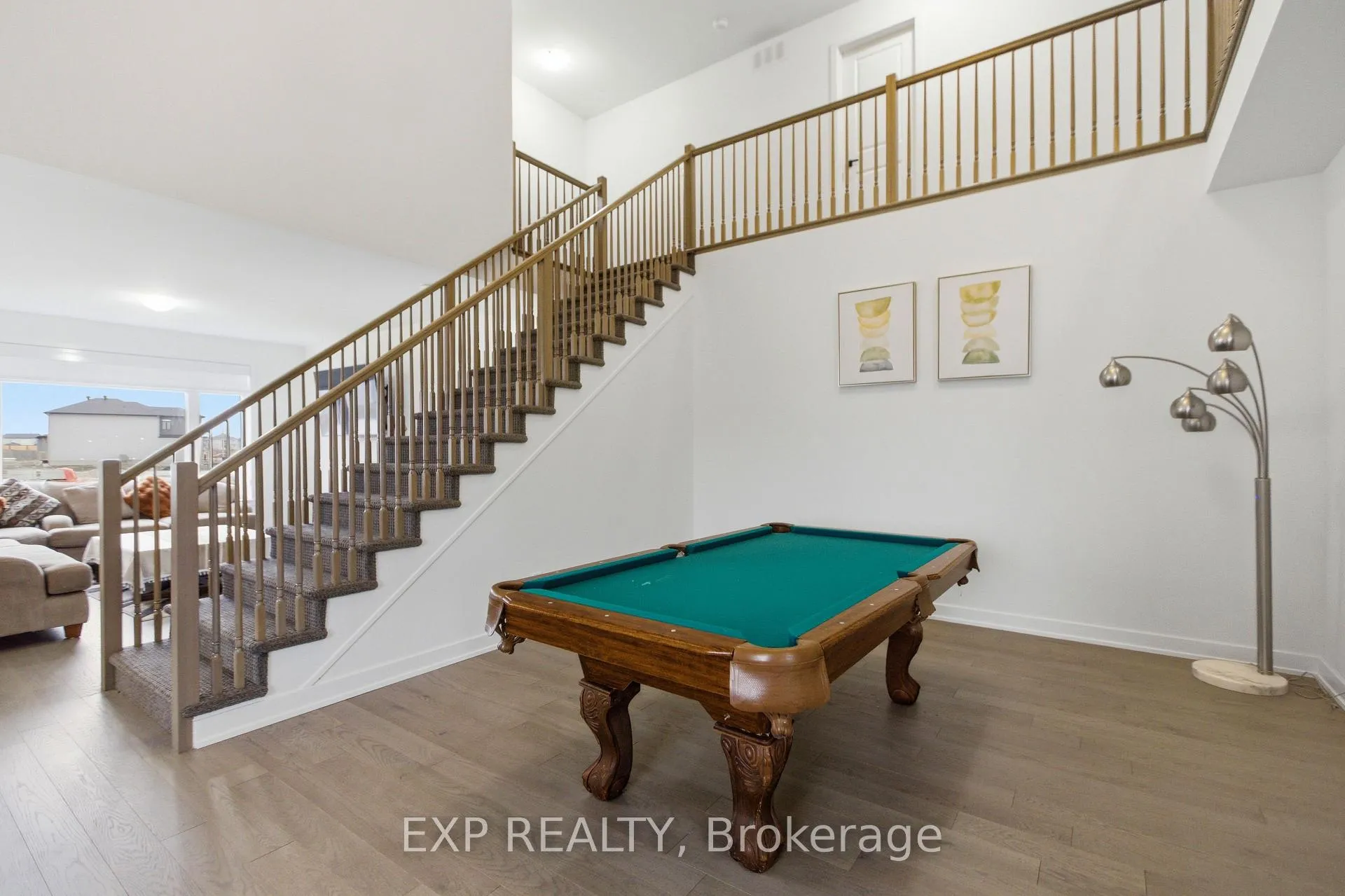 Photo 6 of 137 Shelleright Street, Ottawa, Kanata - Emerald Meadows/Trailwest — HOMEH