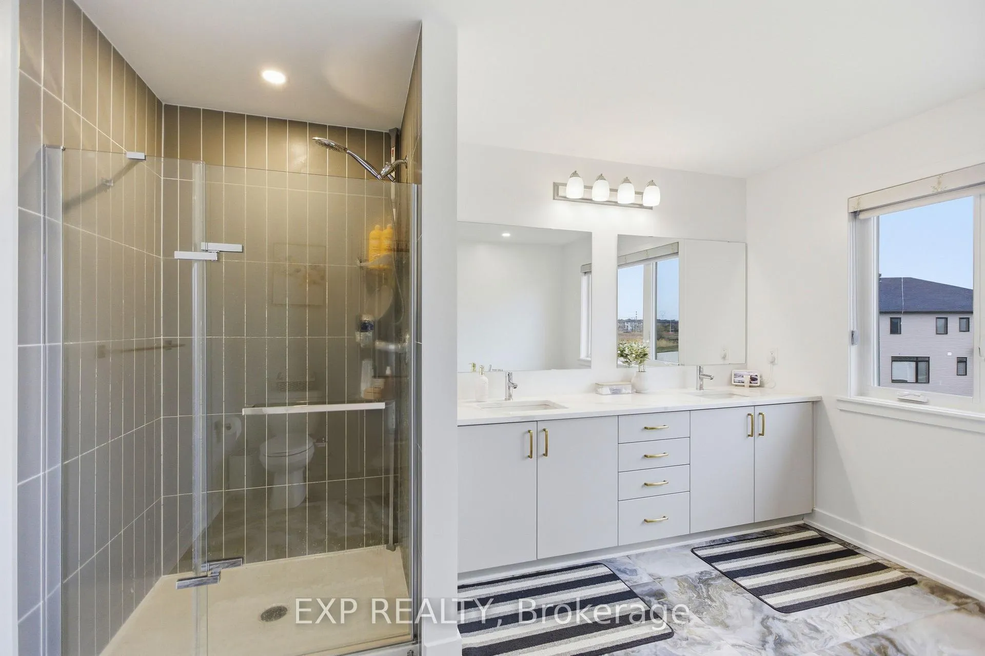 Photo 15 of 137 Shelleright Street, Ottawa, Kanata - Emerald Meadows/Trailwest — HOMEH