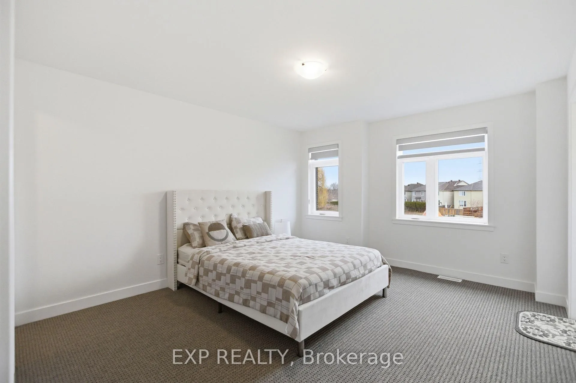 Photo 17 of 137 Shelleright Street, Ottawa, Kanata - Emerald Meadows/Trailwest — HOMEH