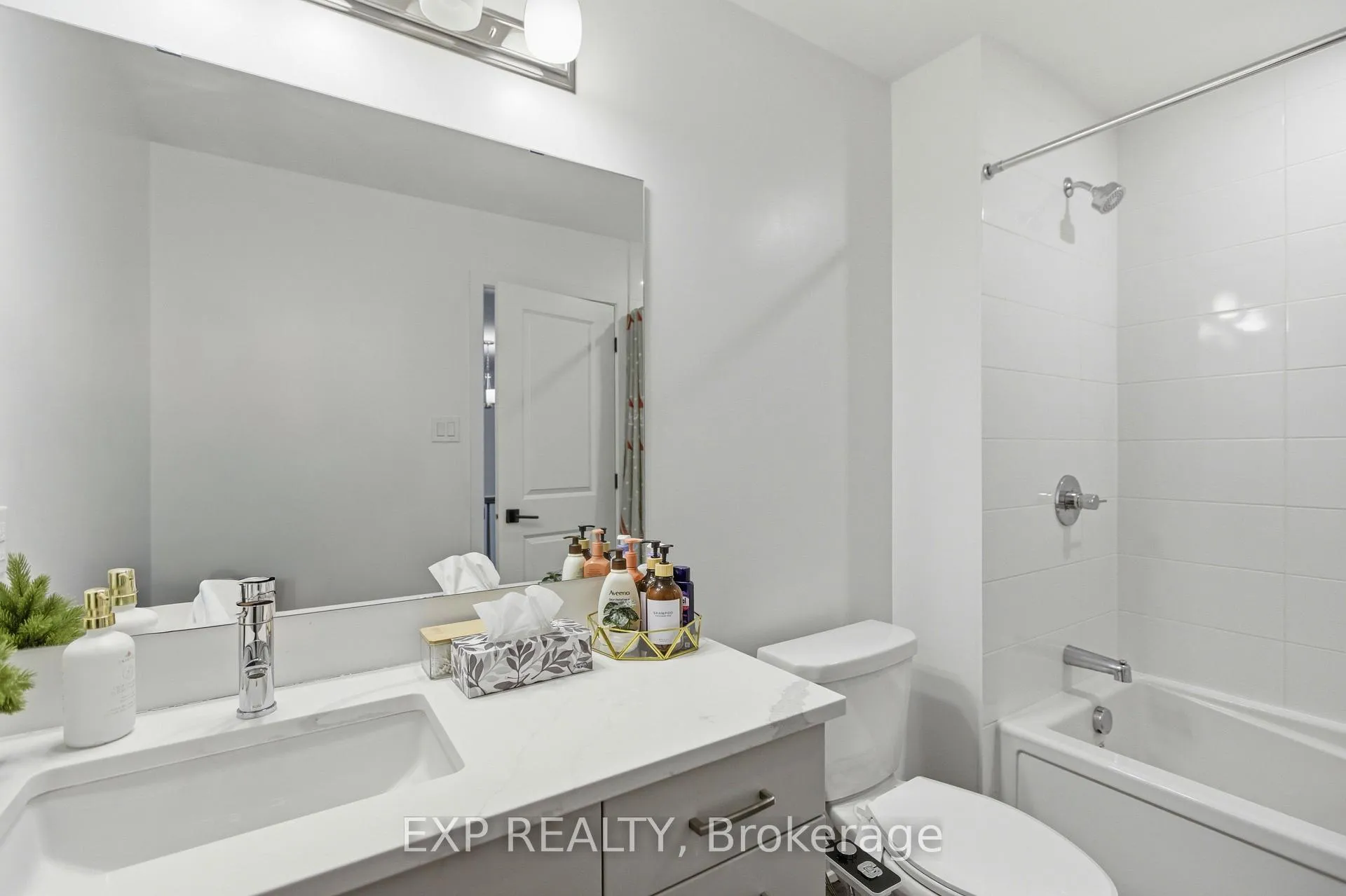 Photo 21 of 137 Shelleright Street, Ottawa, Kanata - Emerald Meadows/Trailwest — HOMEH