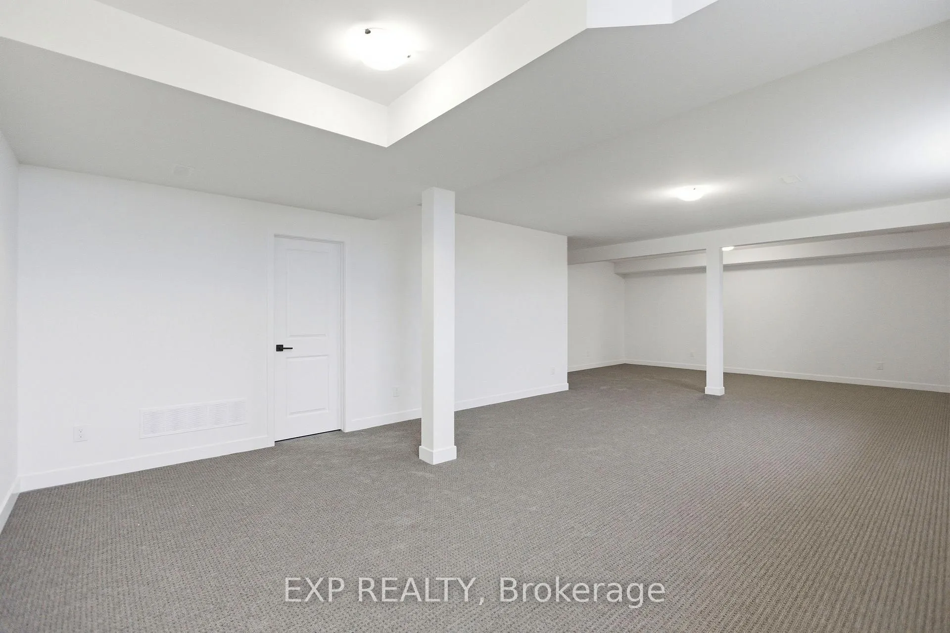 Photo 23 of 137 Shelleright Street, Ottawa, Kanata - Emerald Meadows/Trailwest — HOMEH