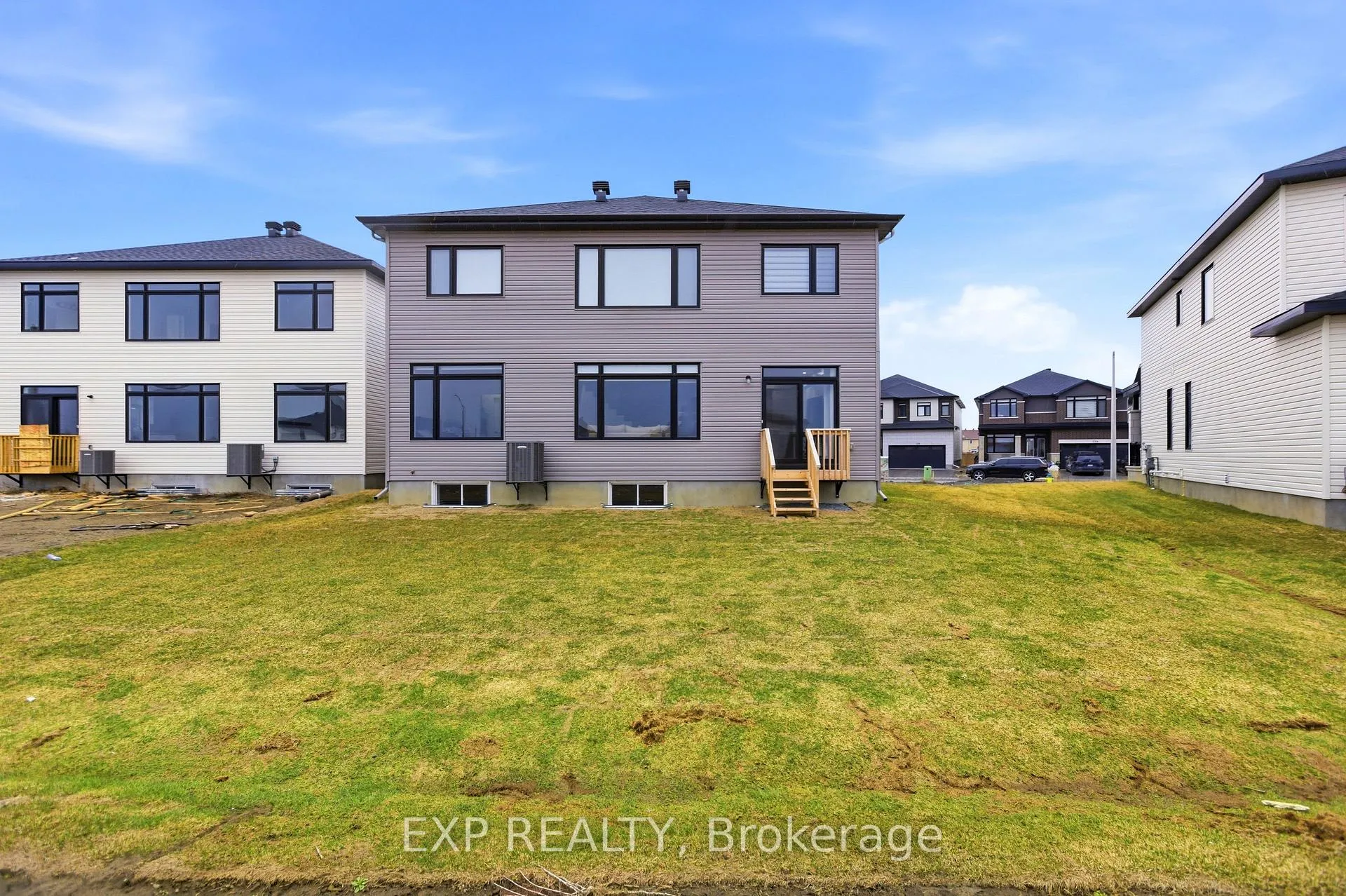 Photo 24 of 137 Shelleright Street, Ottawa, Kanata - Emerald Meadows/Trailwest — HOMEH