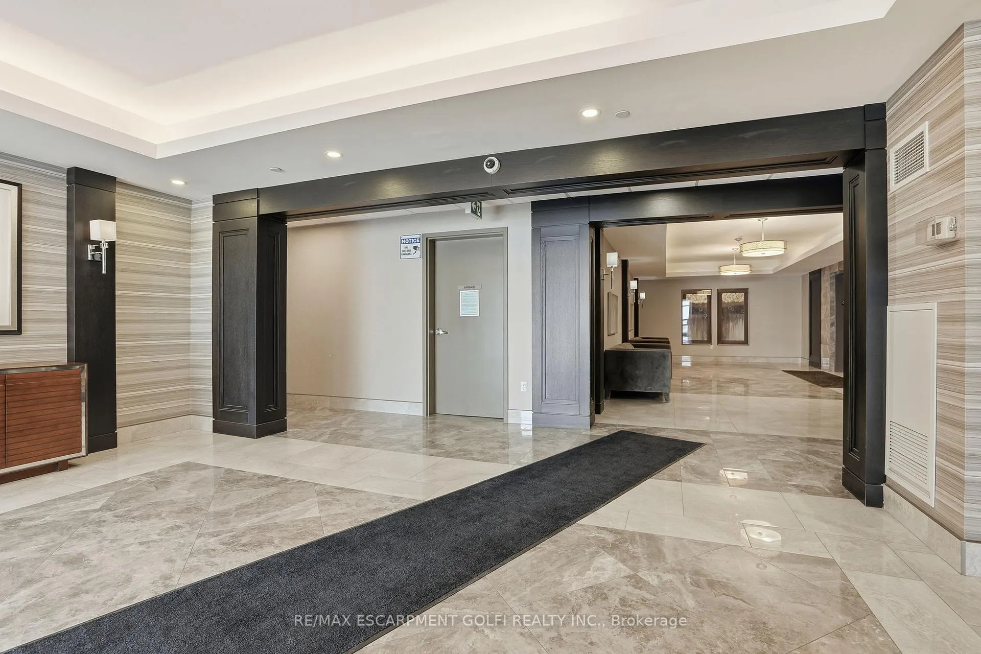 Photo 2 of Unit 104, 101 Shoreview Place, Hamilton, Lakeshore — HOMEH