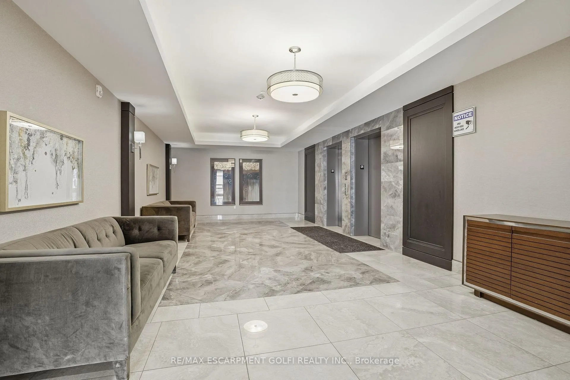 Photo 3 of Unit 104, 101 Shoreview Place, Hamilton, Lakeshore — HOMEH