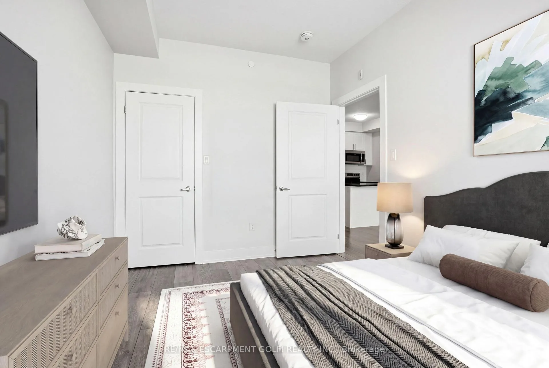Photo 11 of Unit 104, 101 Shoreview Place, Hamilton, Lakeshore — HOMEH