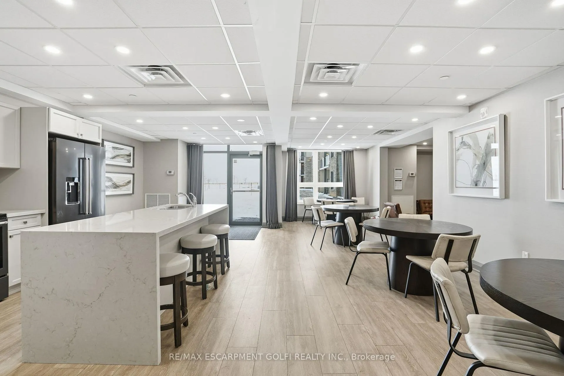 Photo 26 of Unit 104, 101 Shoreview Place, Hamilton, Lakeshore — HOMEH
