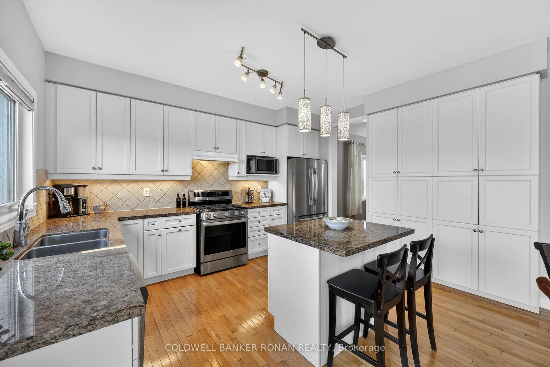 Photo 12 of 182 Shephard Avenue, New Tecumseth, Alliston — HOMEH