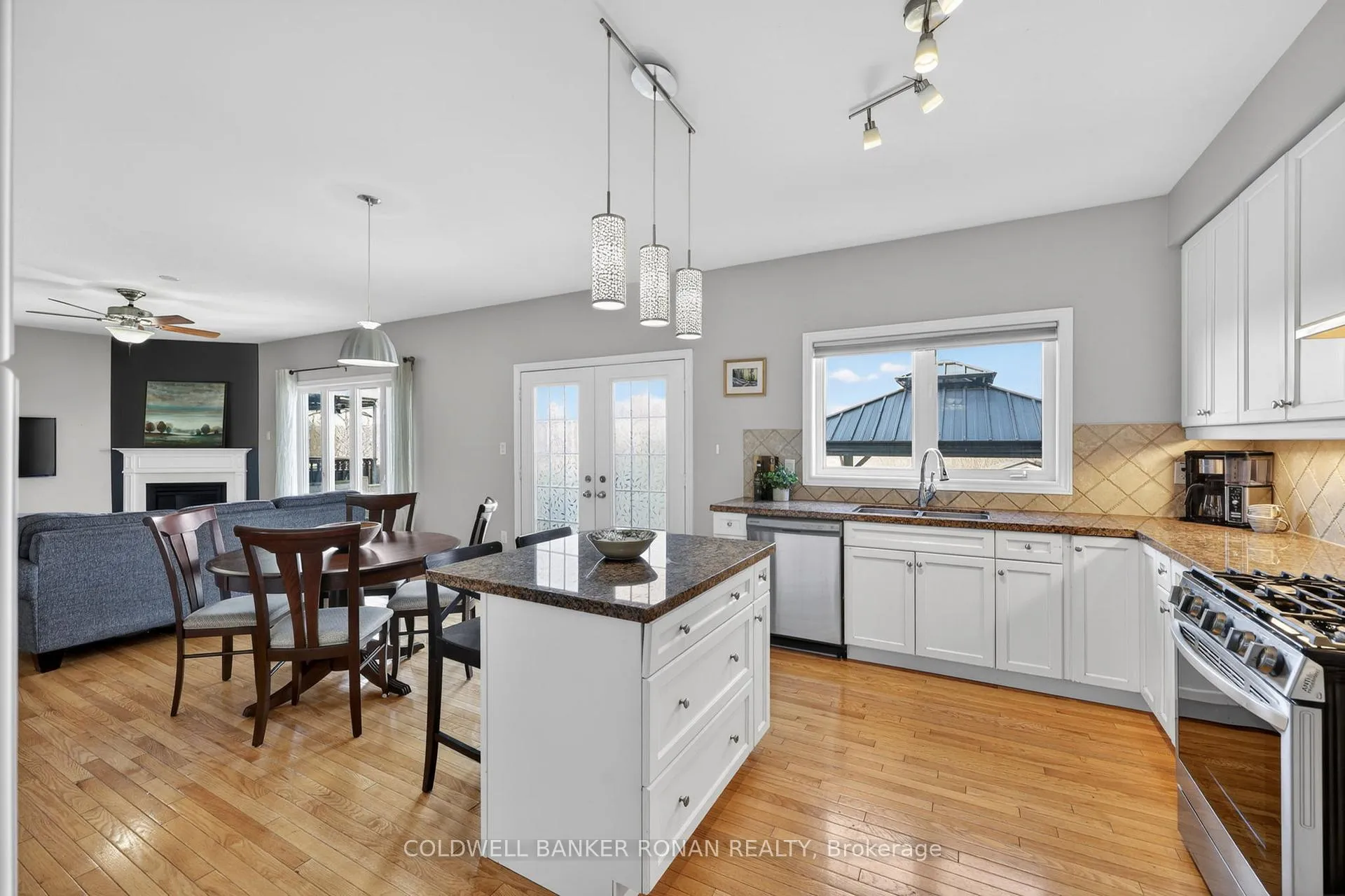 Photo 13 of 182 Shephard Avenue, New Tecumseth, Alliston — HOMEH
