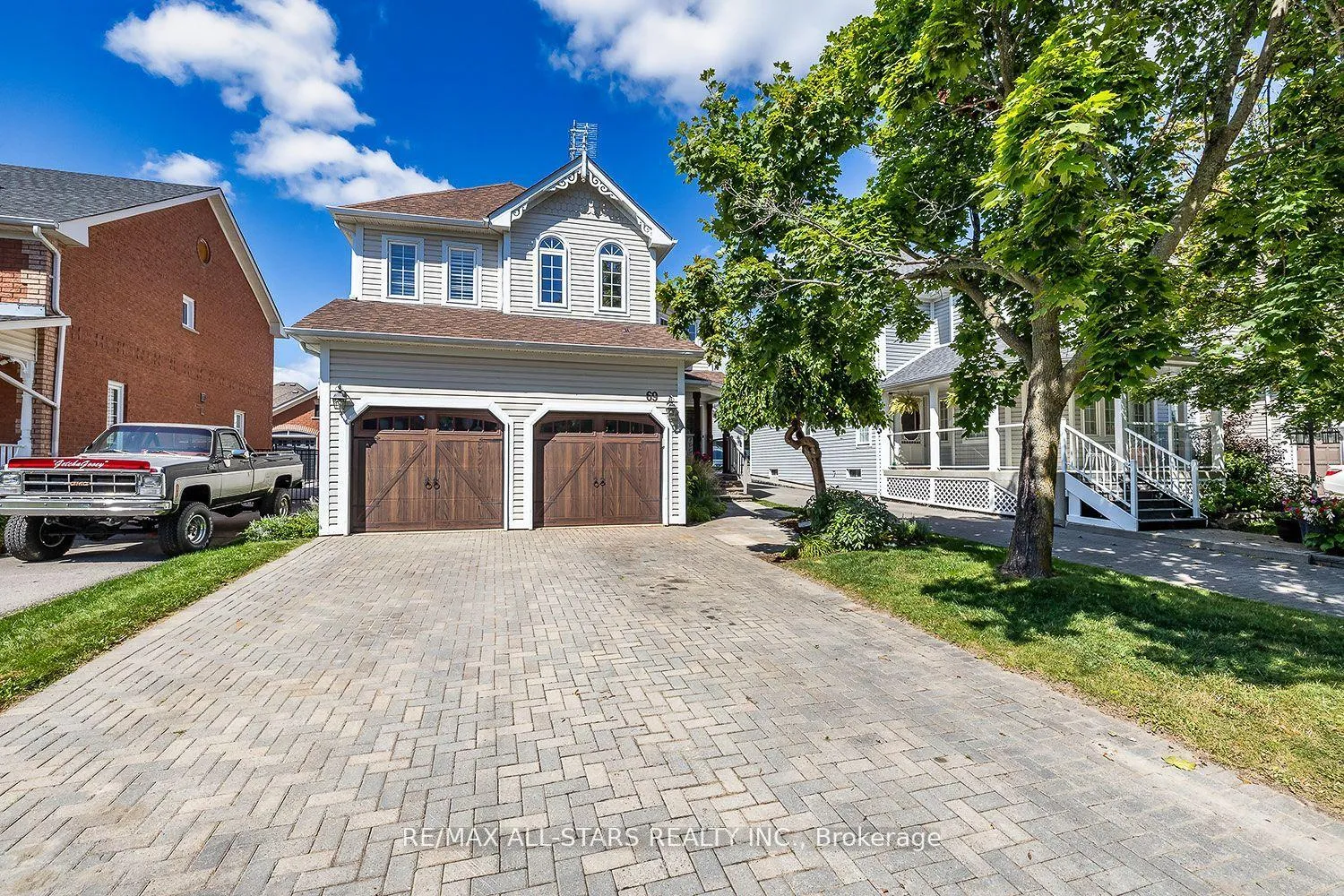 Photo 3 of 69 Matthewson Place, Whitby, Brooklin — HOMEH