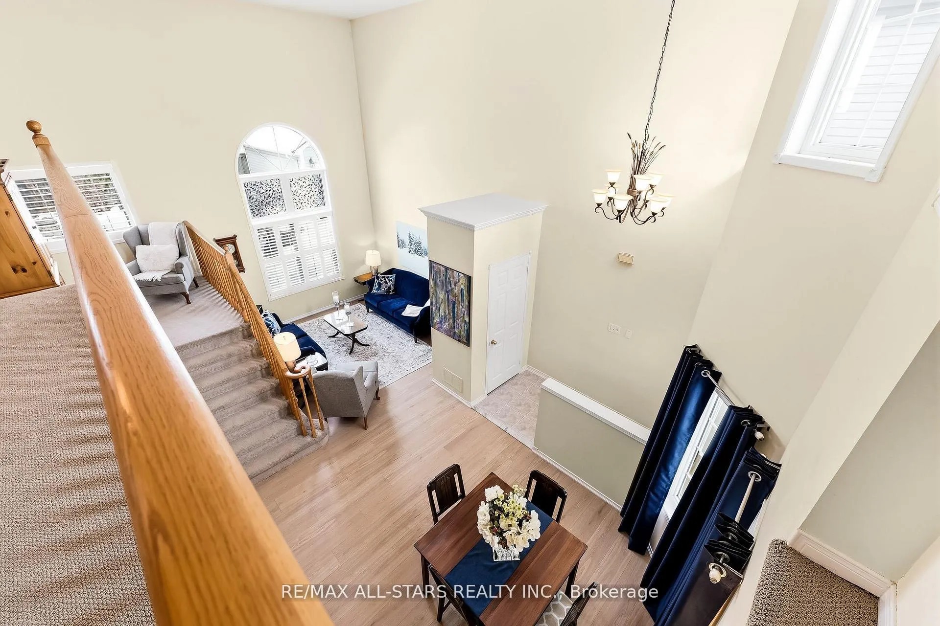 Photo 8 of 69 Matthewson Place, Whitby, Brooklin — HOMEH