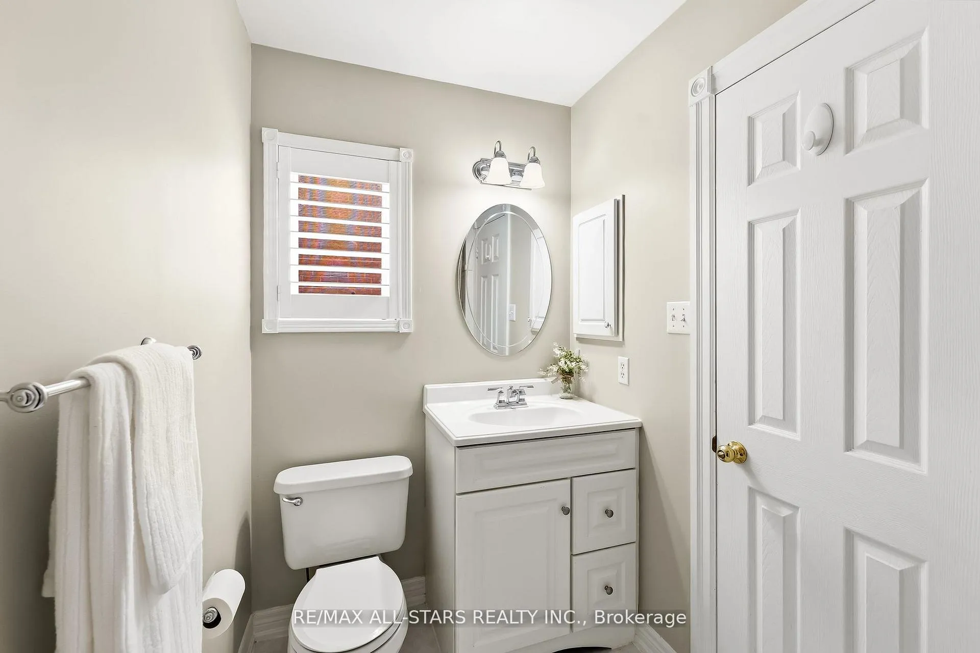Photo 25 of 69 Matthewson Place, Whitby, Brooklin — HOMEH