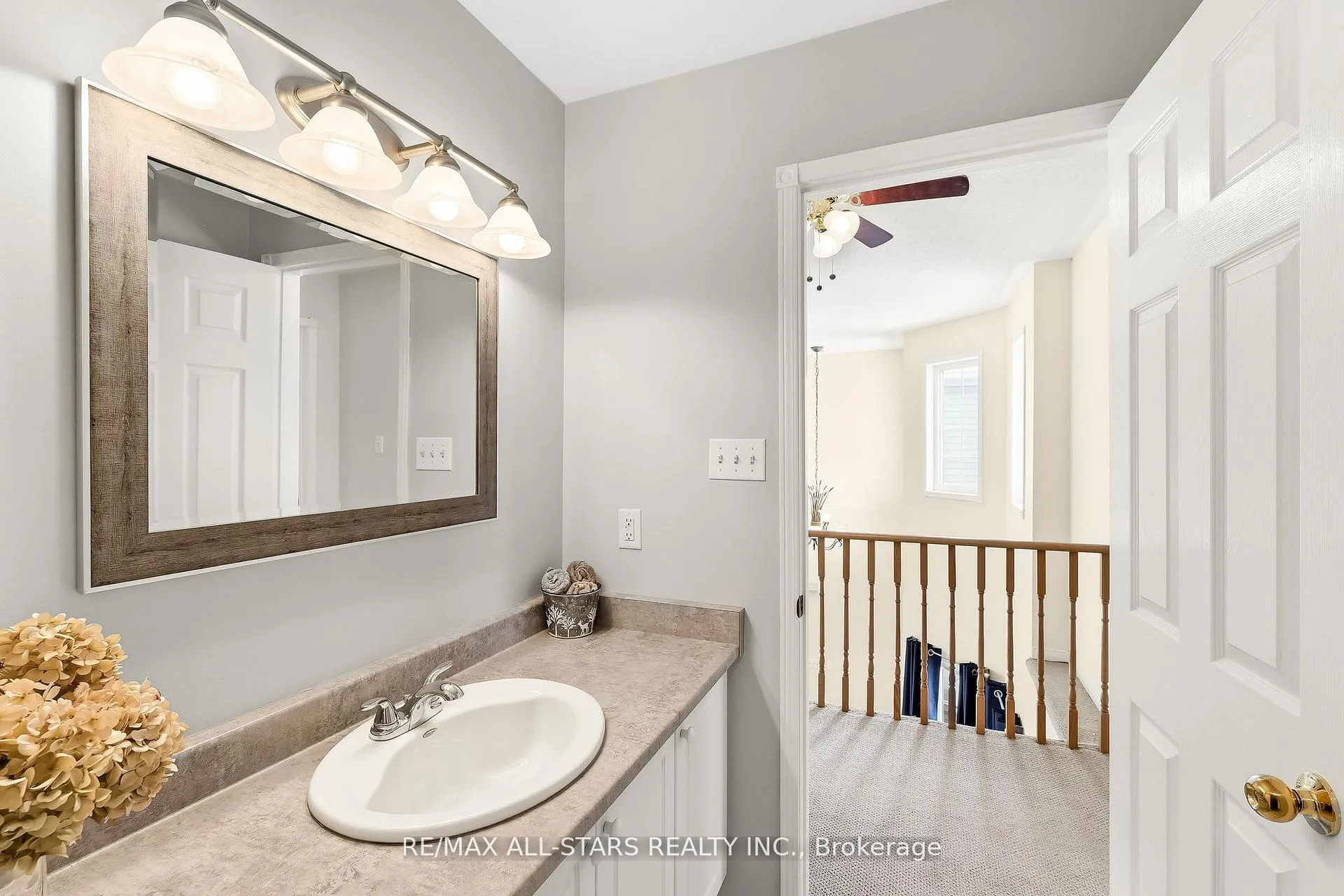 Photo 26 of 69 Matthewson Place, Whitby, Brooklin — HOMEH