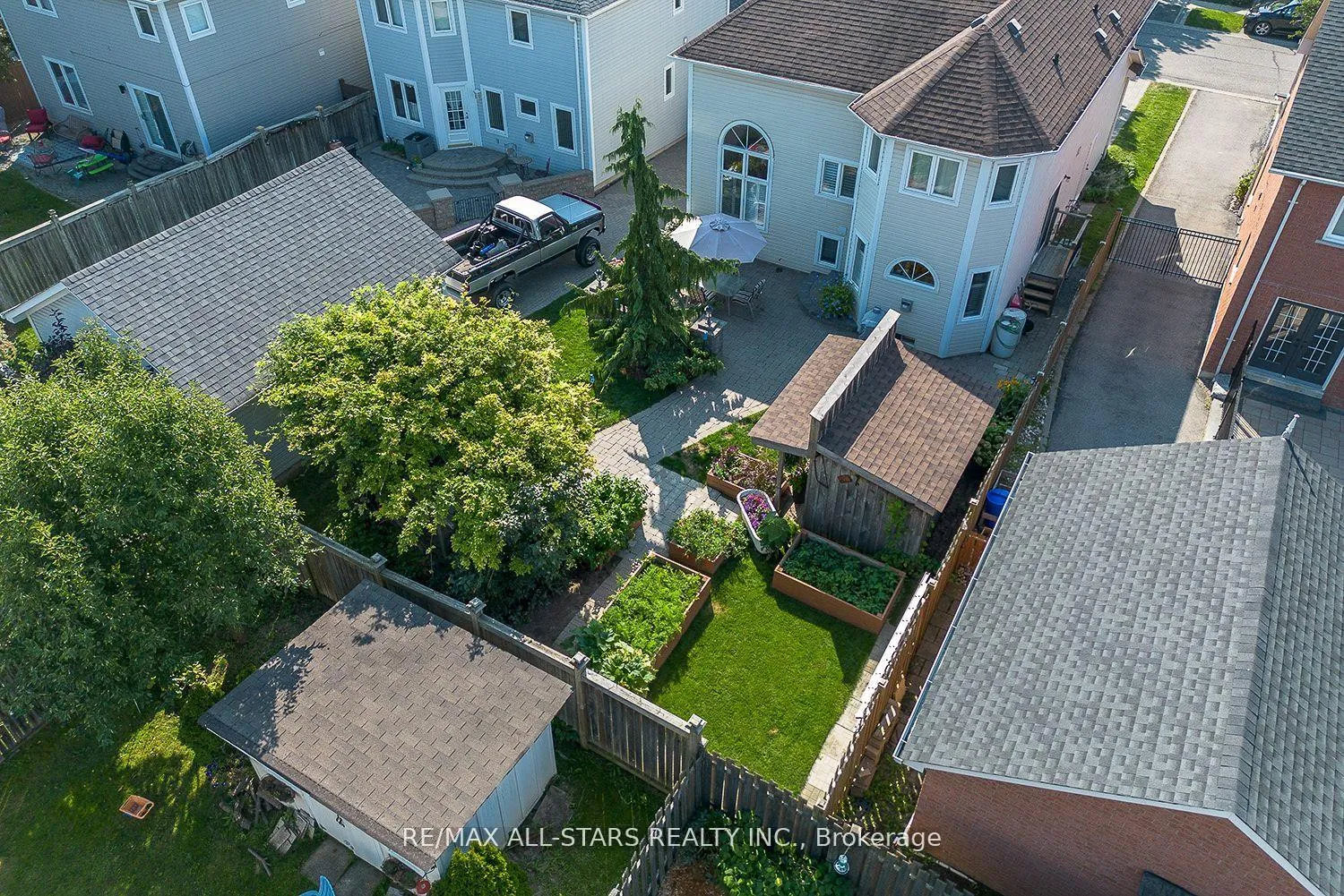 Photo 35 of 69 Matthewson Place, Whitby, Brooklin — HOMEH