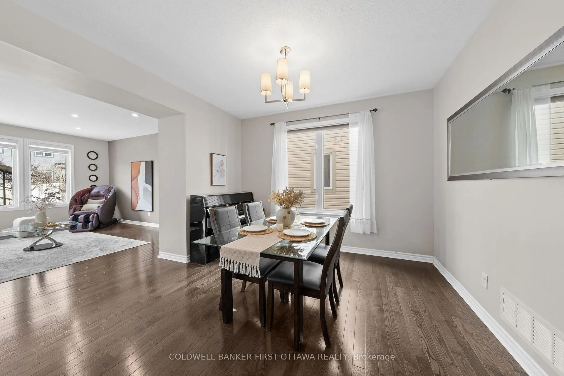 Photo 5 of 2176 Sunset Cove Circle, Ottawa, Barrhaven - Half Moon Bay — HOMEH