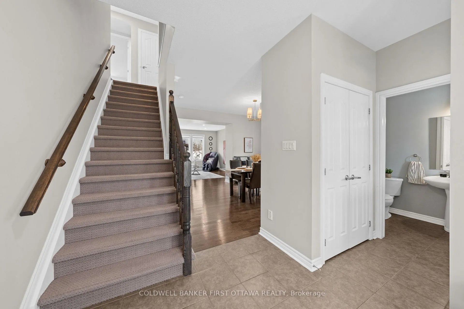 Photo 15 of 2176 Sunset Cove Circle, Ottawa, Barrhaven - Half Moon Bay — HOMEH