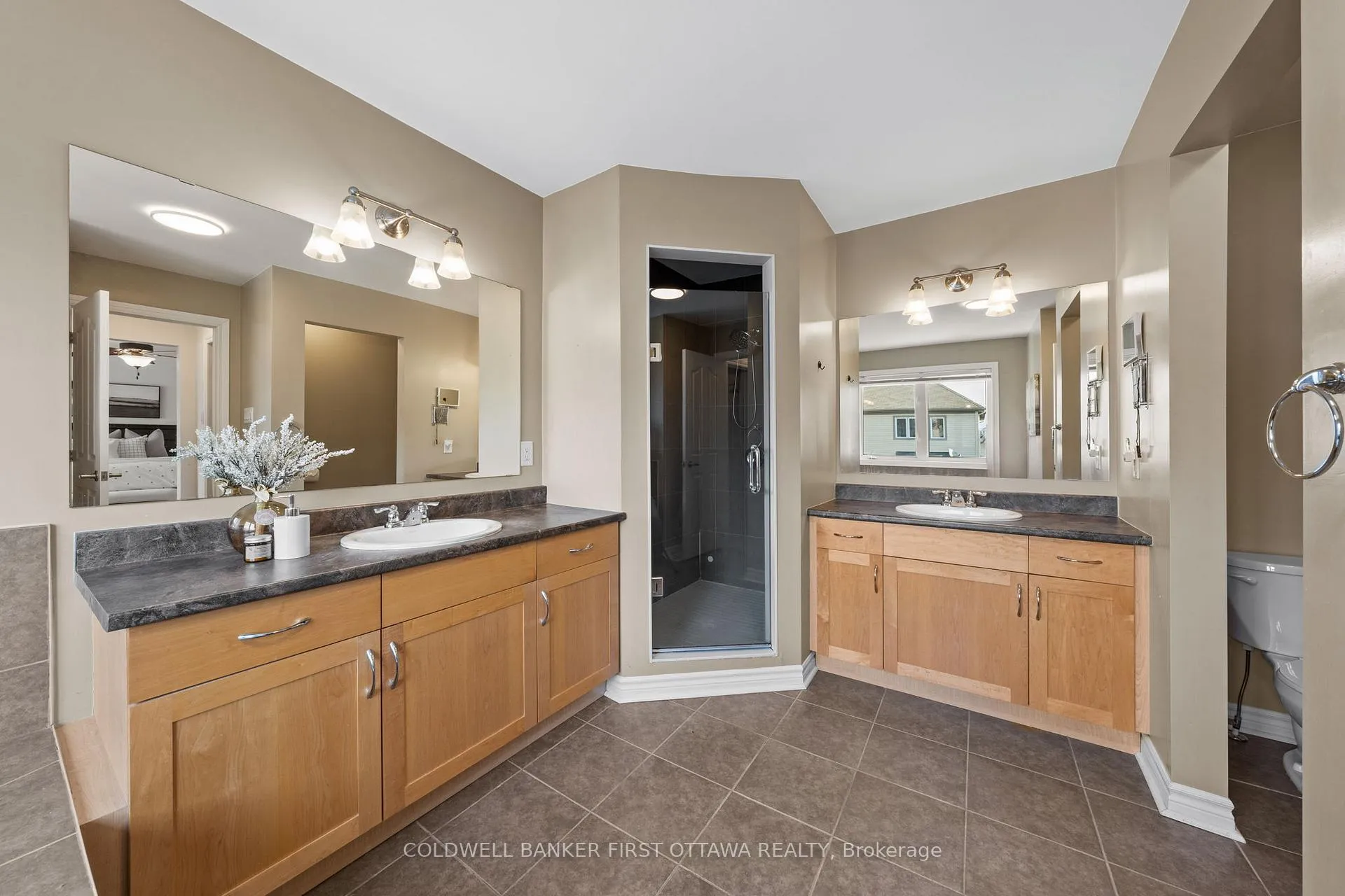 Photo 19 of 2176 Sunset Cove Circle, Ottawa, Barrhaven - Half Moon Bay — HOMEH