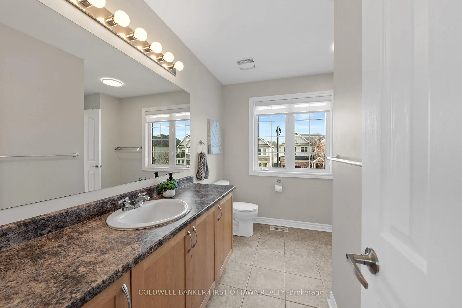 Photo 22 of 2176 Sunset Cove Circle, Ottawa, Barrhaven - Half Moon Bay — HOMEH