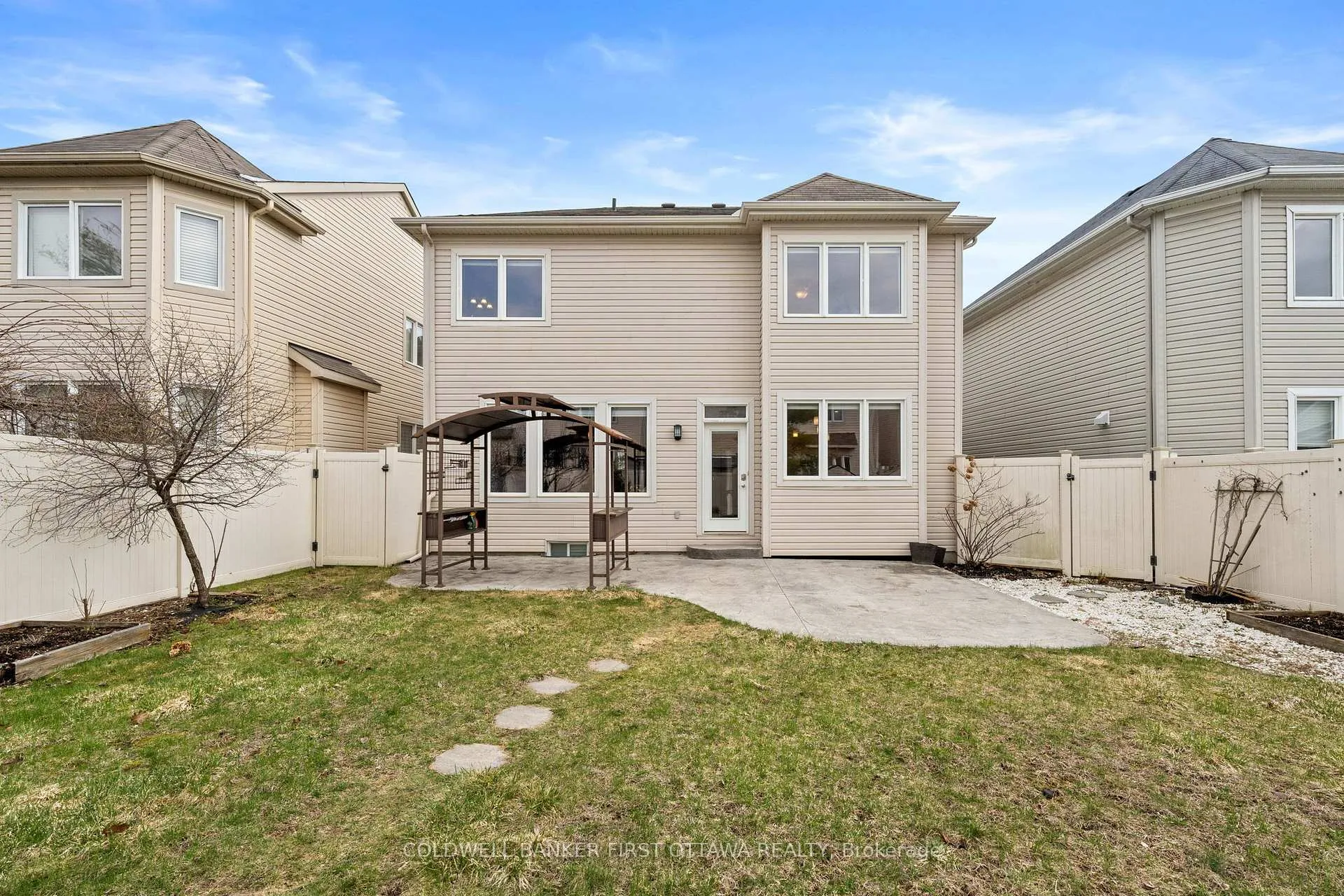 Photo 30 of 2176 Sunset Cove Circle, Ottawa, Barrhaven - Half Moon Bay — HOMEH