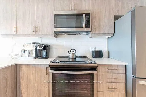 Photo 7 of Unit 411, 16 Markle Crescent, Hamilton, Ancaster — HOMEH
