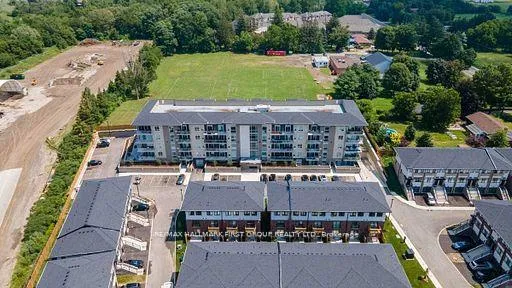Photo 14 of Unit 411, 16 Markle Crescent, Hamilton, Ancaster — HOMEH