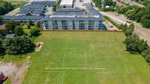 Photo 15 of Unit 411, 16 Markle Crescent, Hamilton, Ancaster — HOMEH