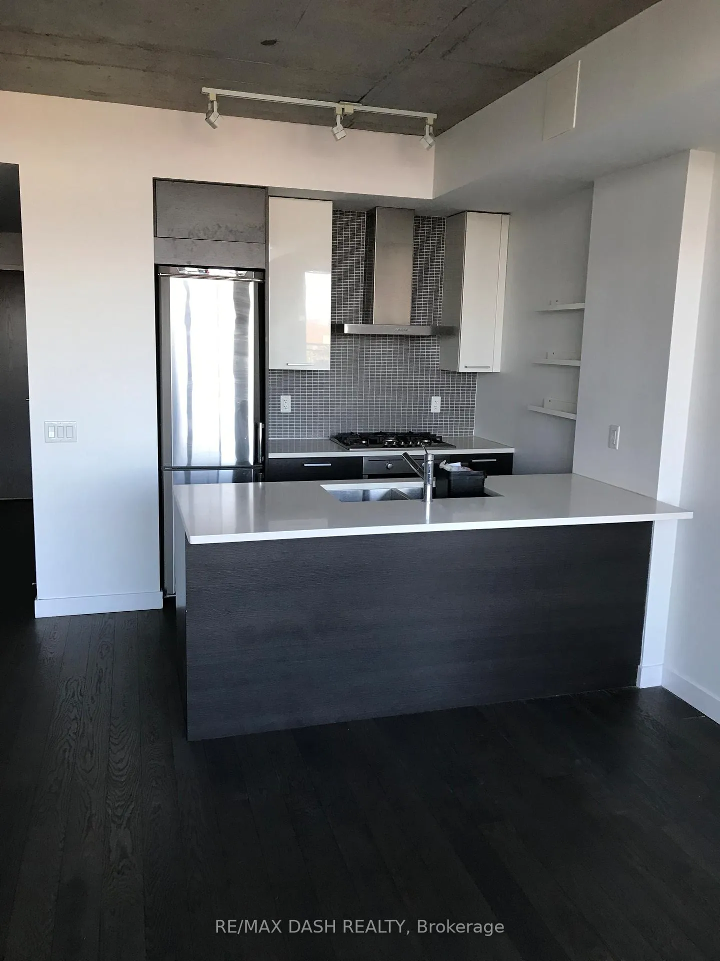 Photo 3 of Unit 701, 90 Broadview Avenue, Toronto, South Riverdale — HOMEH