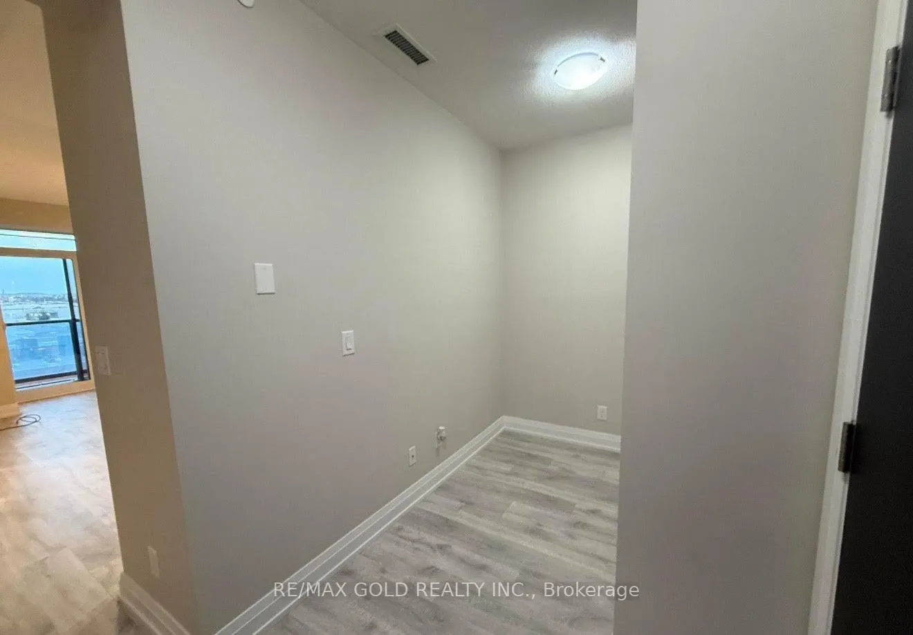 Photo 5 of Unit 510, 3700 Highway 7, Vaughan, Vaughan Corporate Centre — HOMEH