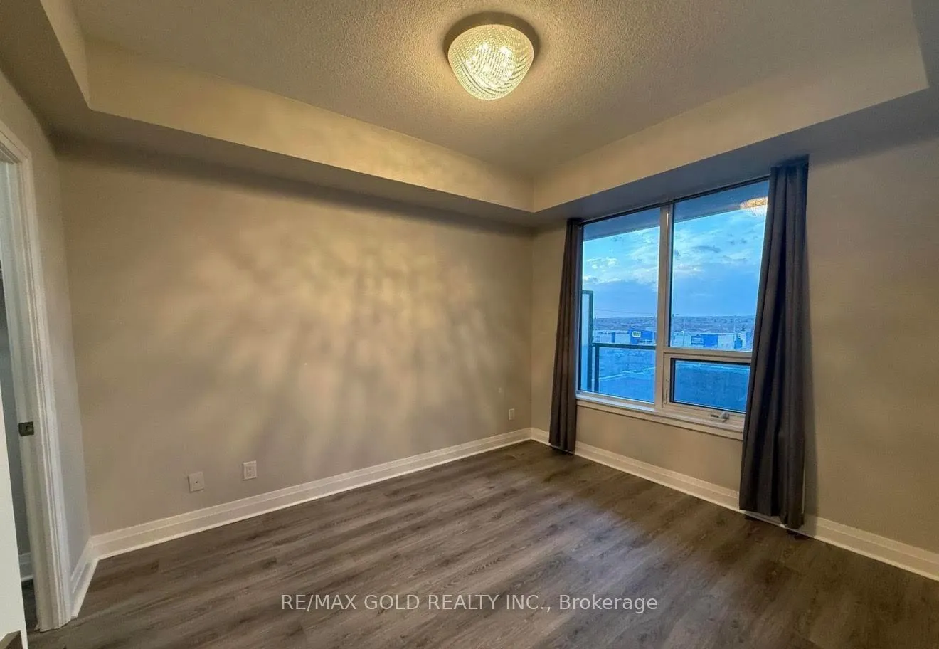 Photo 9 of Unit 510, 3700 Highway 7, Vaughan, Vaughan Corporate Centre — HOMEH