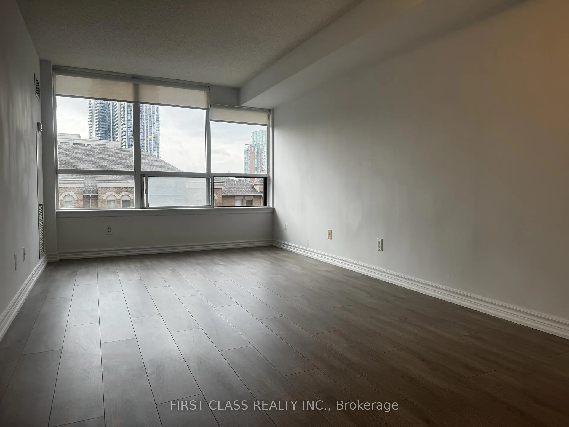 Photo 3 of Unit 505, 51 Times Avenue, Markham, Commerce Valley — HOMEH