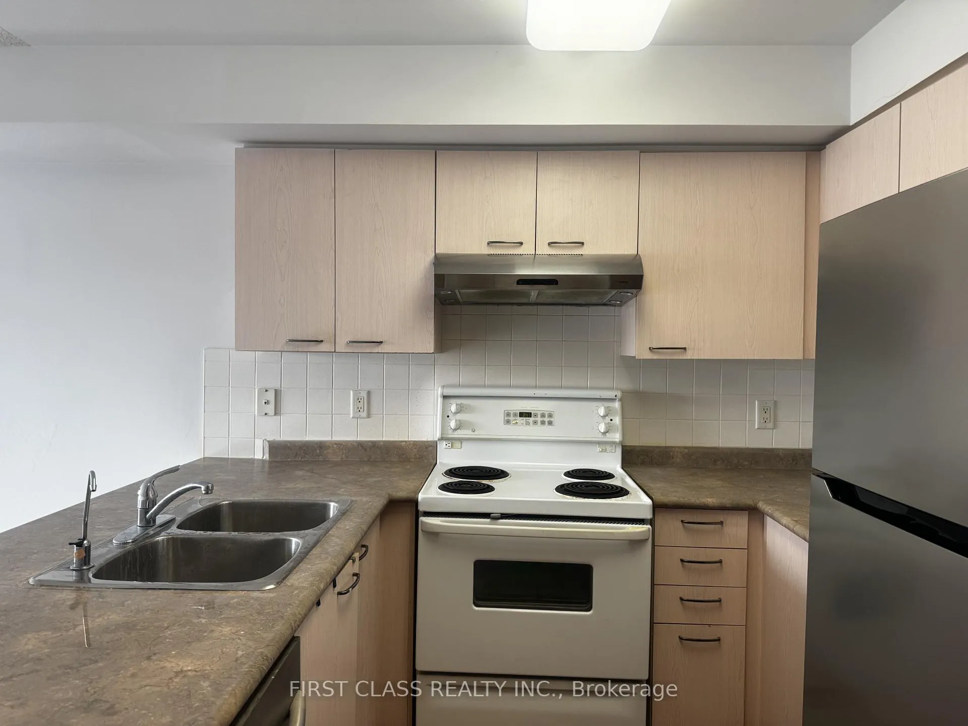 Photo 5 of Unit 505, 51 Times Avenue, Markham, Commerce Valley — HOMEH