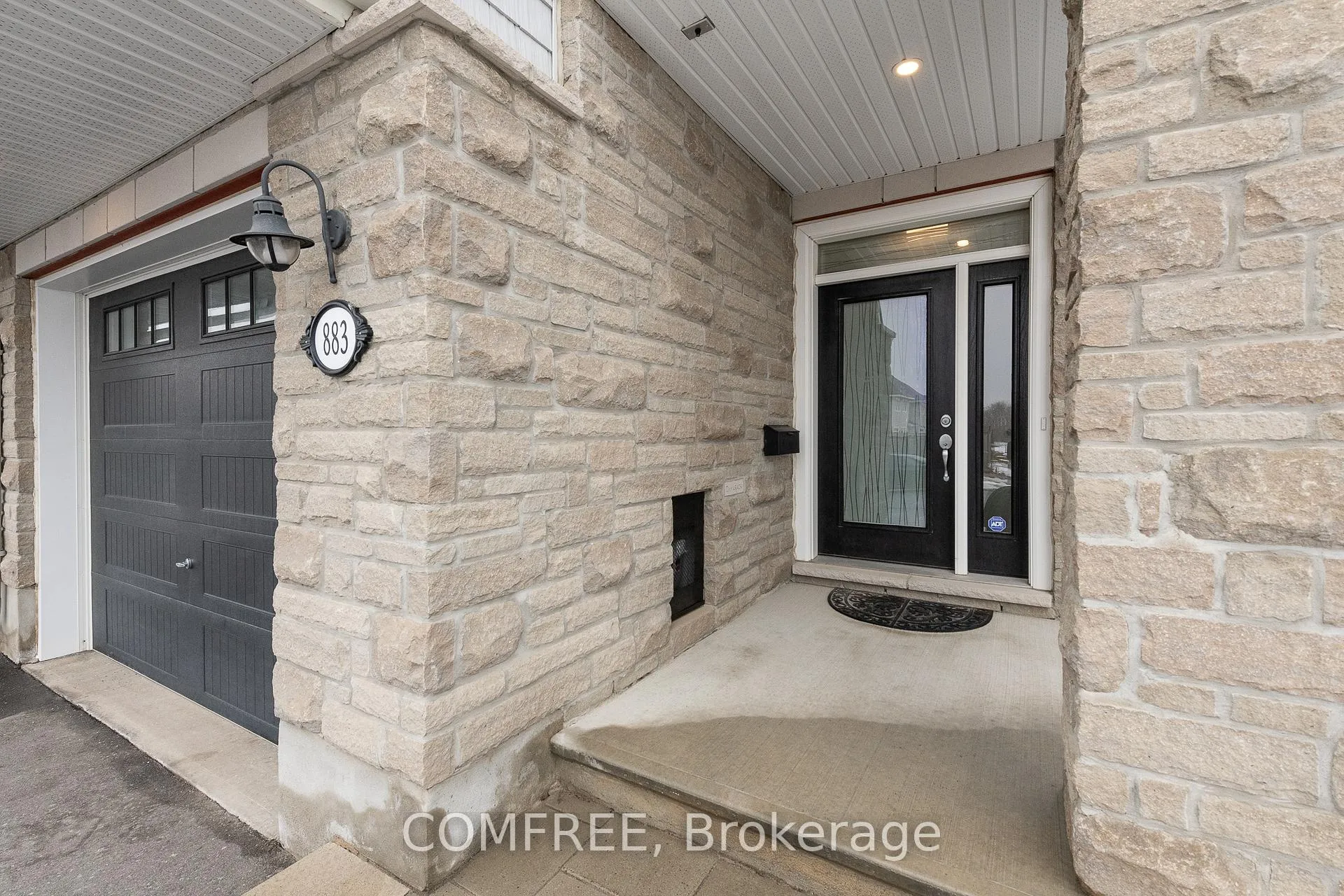 Photo 3 of 883 Antonio Farley Street, Ottawa, Camelot — HOMEH