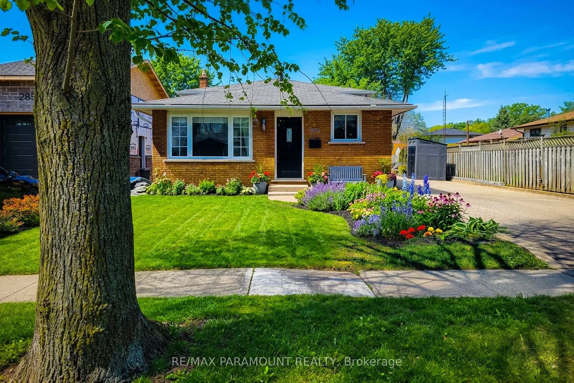 Front of 2827 Fredonia Drive